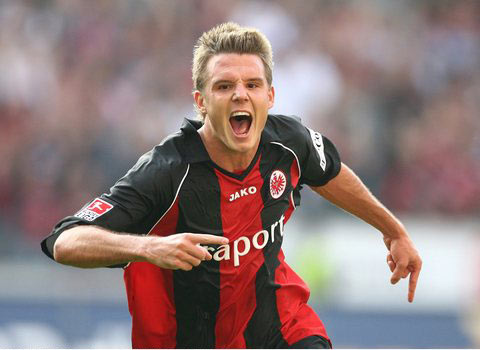 足球不仅仅 足球不仅仅